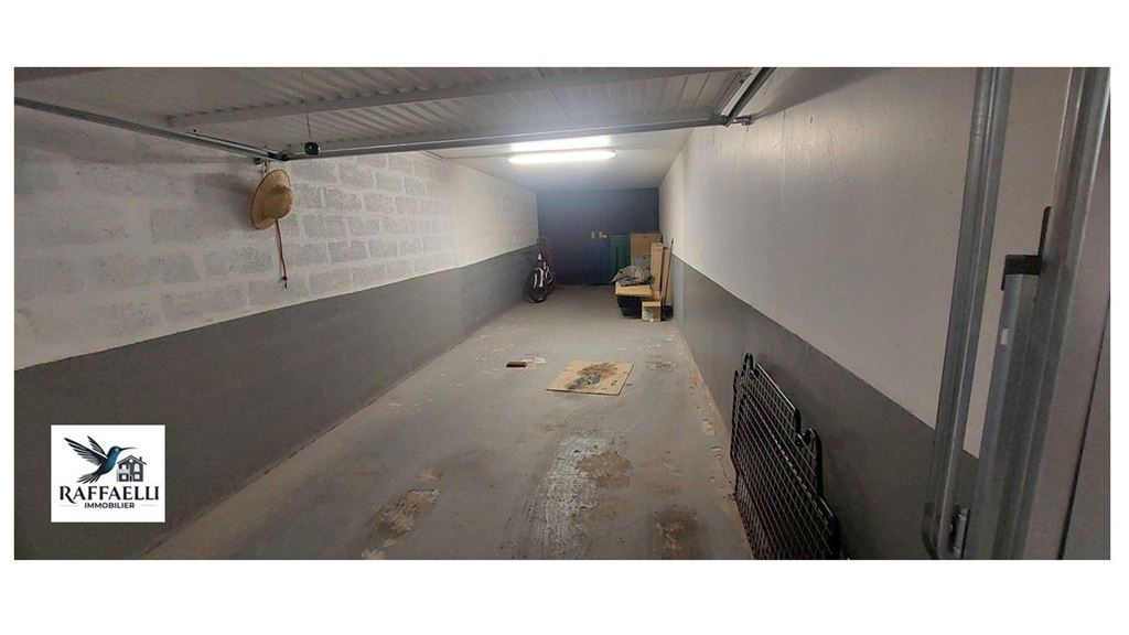 Garage FREJUS (83600) RAFFAELLI IMMOBILIER