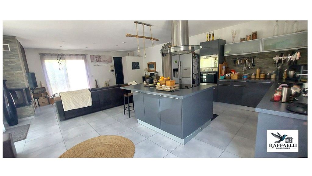 Maison de plain pied ROQUEBRUNE SUR ARGENS (83520) RAFFAELLI IMMOBILIER