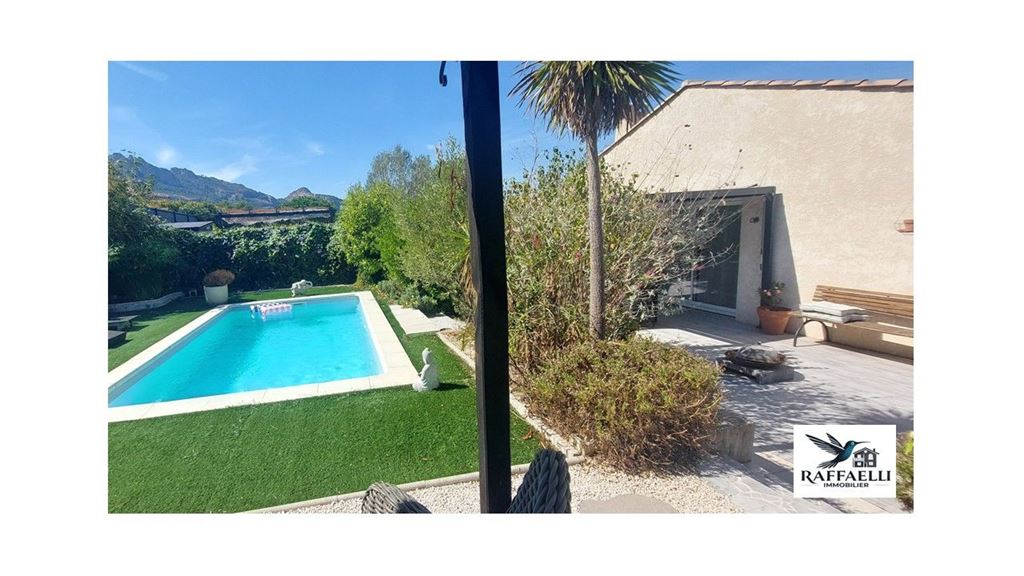Maison de plain pied ROQUEBRUNE SUR ARGENS (83520) RAFFAELLI IMMOBILIER